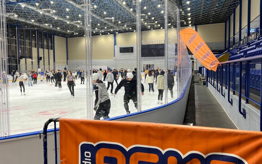 The start of a new ice skating season. Welcome to the photo gallery.